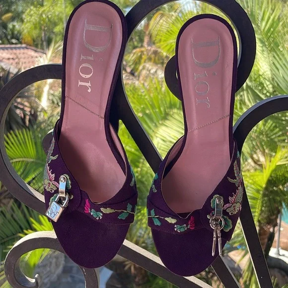 DIOR PURPLE KOI LOCK & KEYS HEELS - Picture 16 of 16